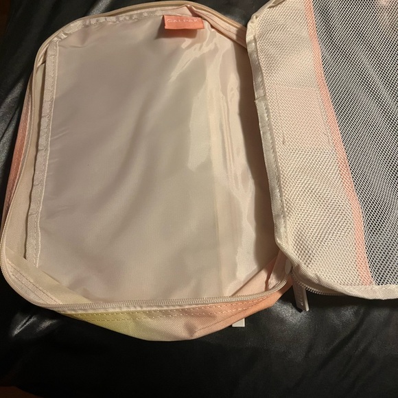 Calpak Travel Cubes - Picture 4 of 7